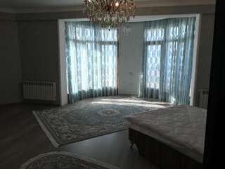 Апартаменты Metro 28 may 2 bedrooms sofa Баку Апартаменты-20