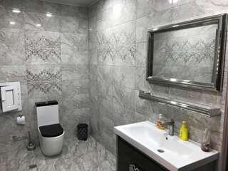 Апартаменты Metro 28 may 2 bedrooms sofa Баку Апартаменты-21