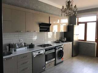 Апартаменты Metro 28 may 2 bedrooms sofa Баку Апартаменты-4