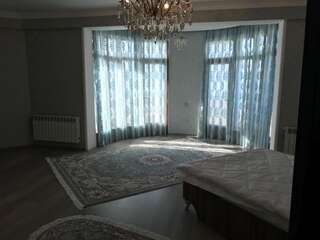Апартаменты Metro 28 may 2 bedrooms sofa Баку Апартаменты-8